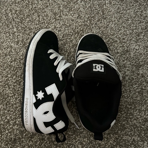 DC Other - DC Kids Sneakers in Black and White